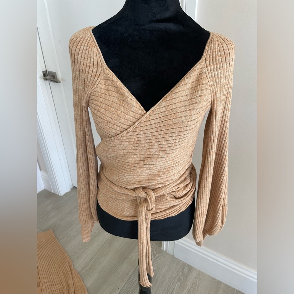 Kivari knit set. Wrap top and skirt